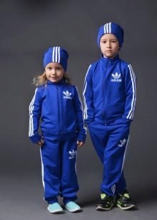 ملابس رياضية للاطفال